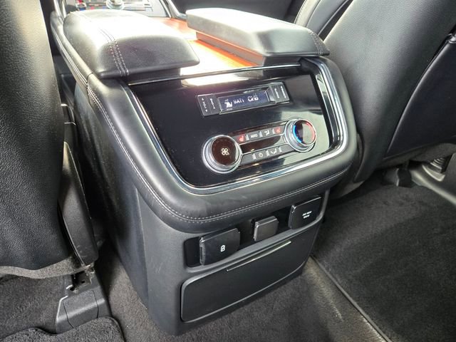 Used 2019 Lincoln Navigator Select w/ Technology Package image 18