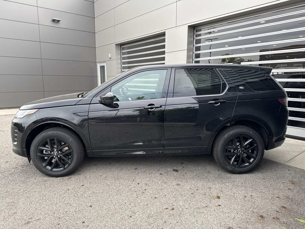 New 2026 Land Rover Discovery Sport Landmark AWD/4WD image 4