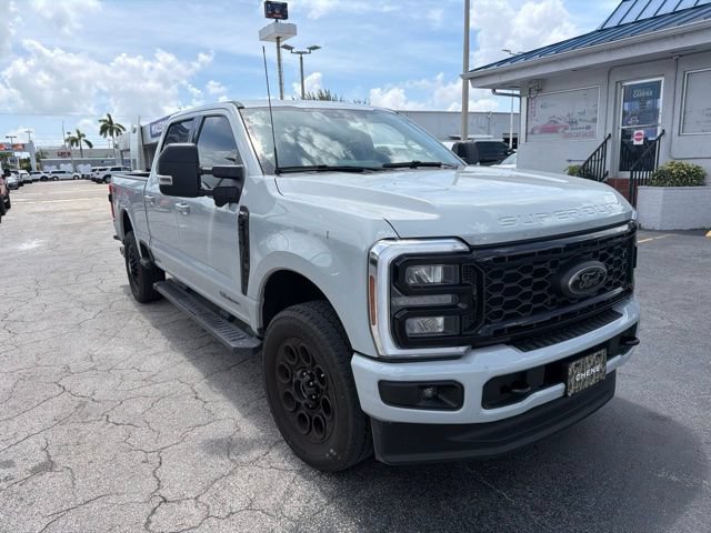 Used 2025 Ford F250 XLT w/ Black Appearance Package AWD/4WD image 3