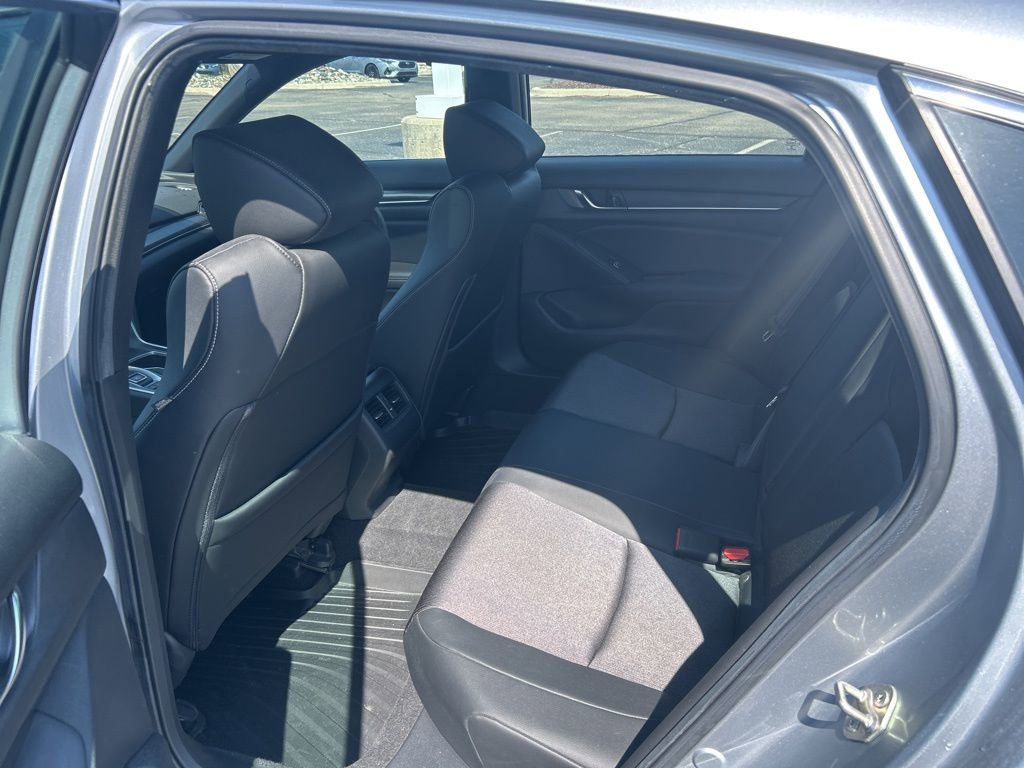 Used 2019 Honda Accord Sport image 12