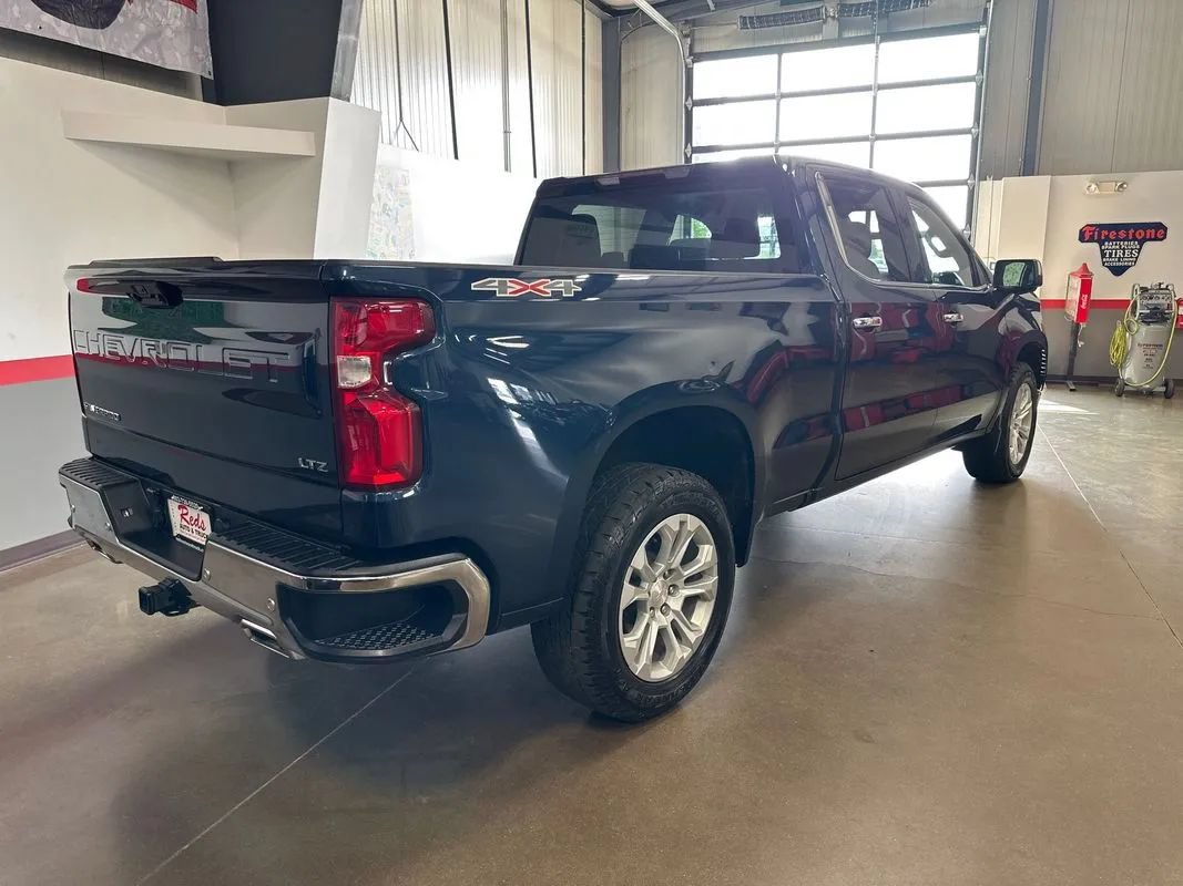 Used 2022 Chevrolet Silverado 1500 LTZ w/ Max Trailering Package AWD/4WD image 3