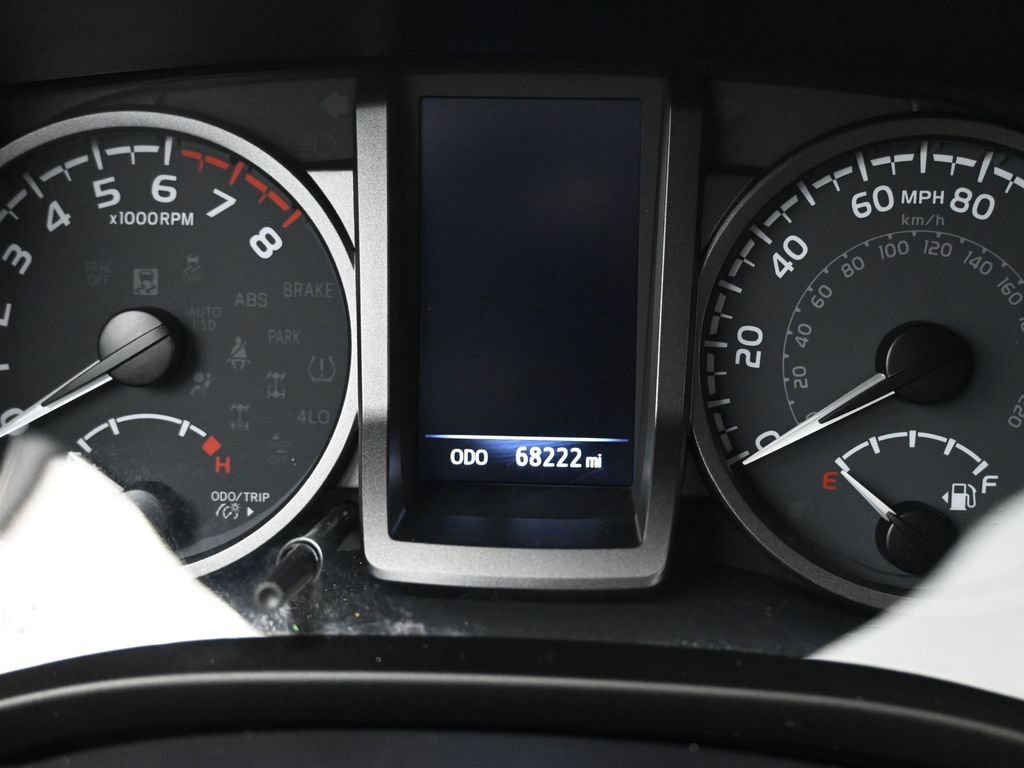 Used 2021 Toyota Tacoma TRD Off-Road image 13