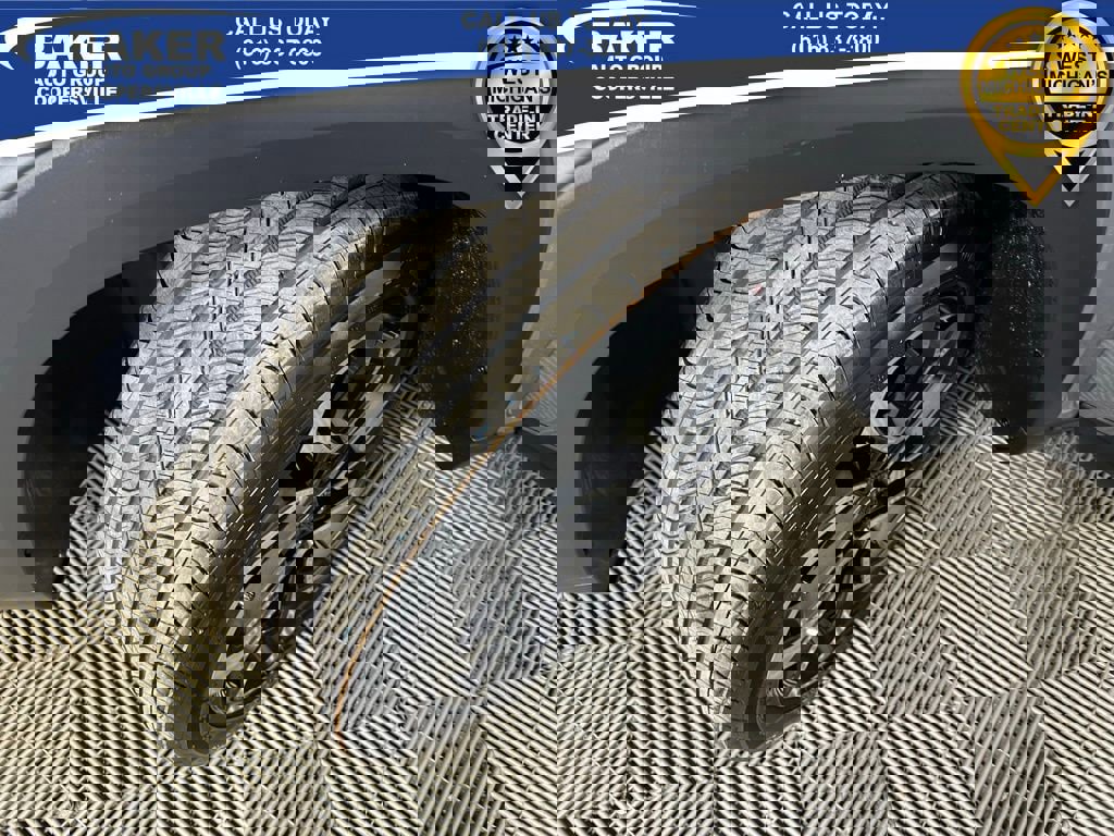 New 2026 Chevrolet Trax RS w/ Sunroof Package image 2