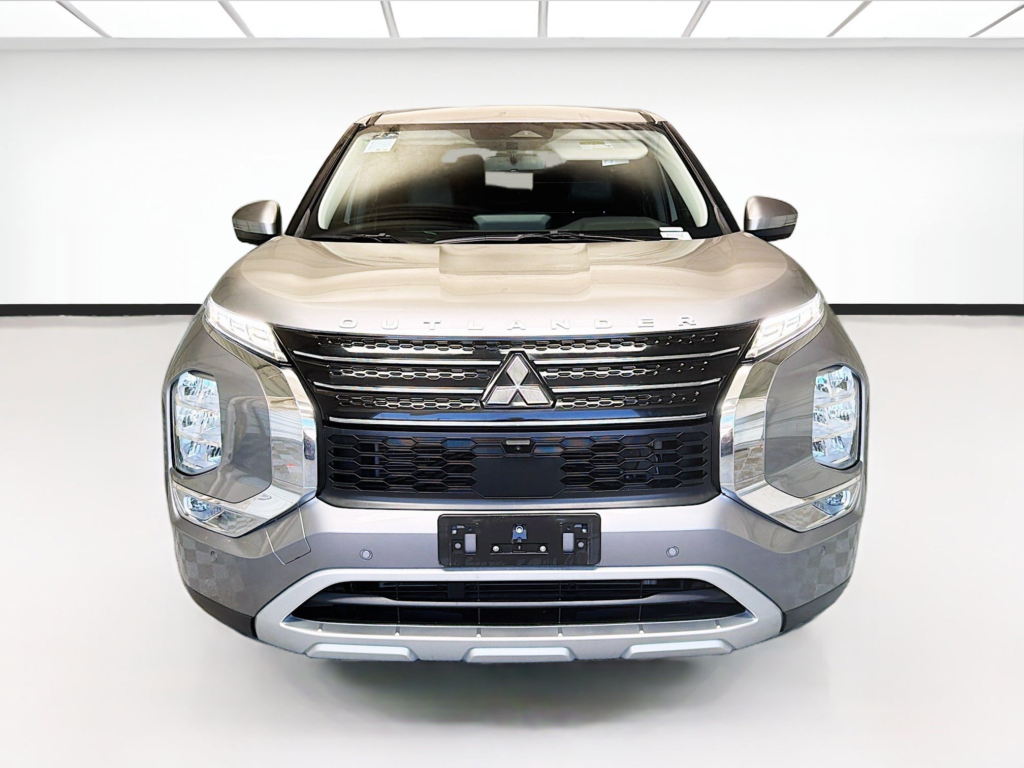 Used 2022 Mitsubishi Outlander SE FWD image 2