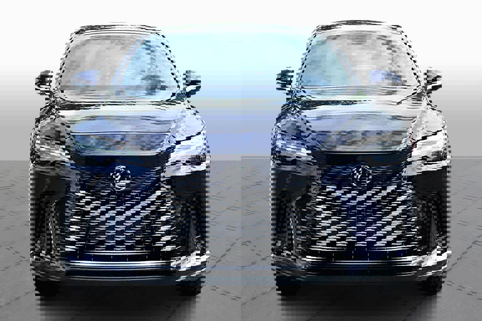 Used 2025 Lexus RX 350 FWD w/ Technology Package image 4