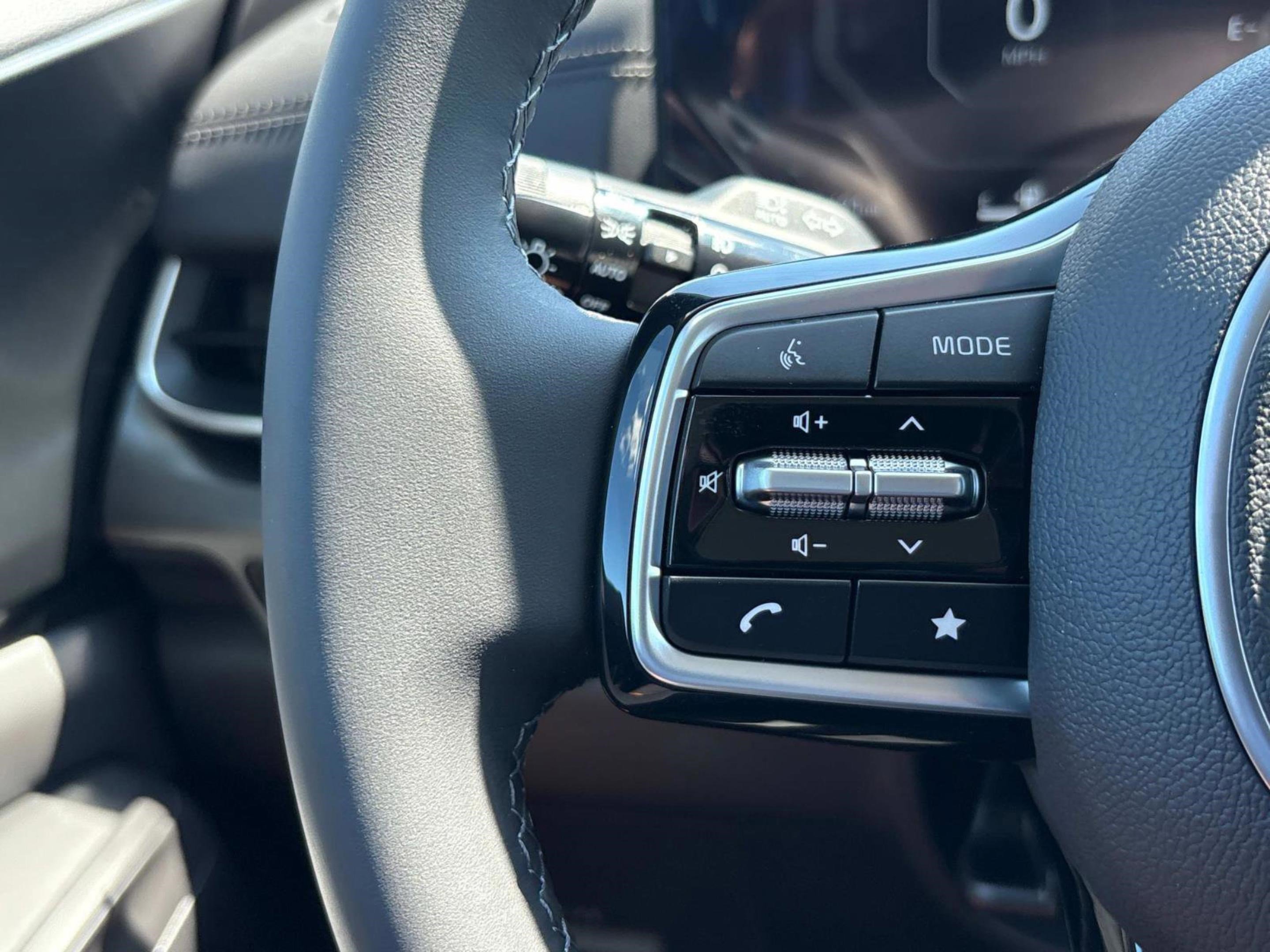 New 2026 Kia Carnival SX image 26