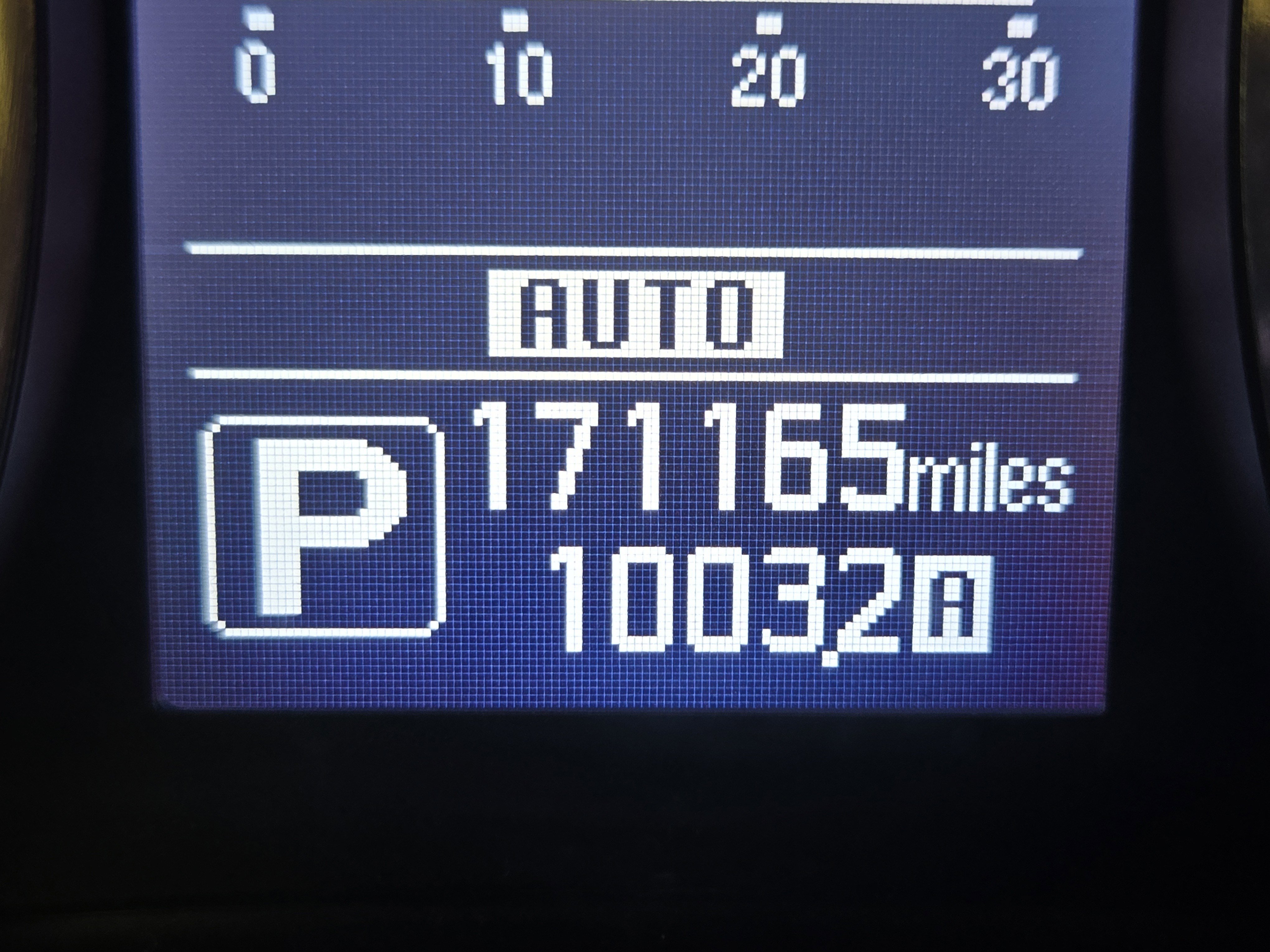 Used 2017 Nissan Armada SL w/ Interior Lighting Package image 19