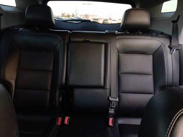 Used 2023 GMC Terrain SLT image 27