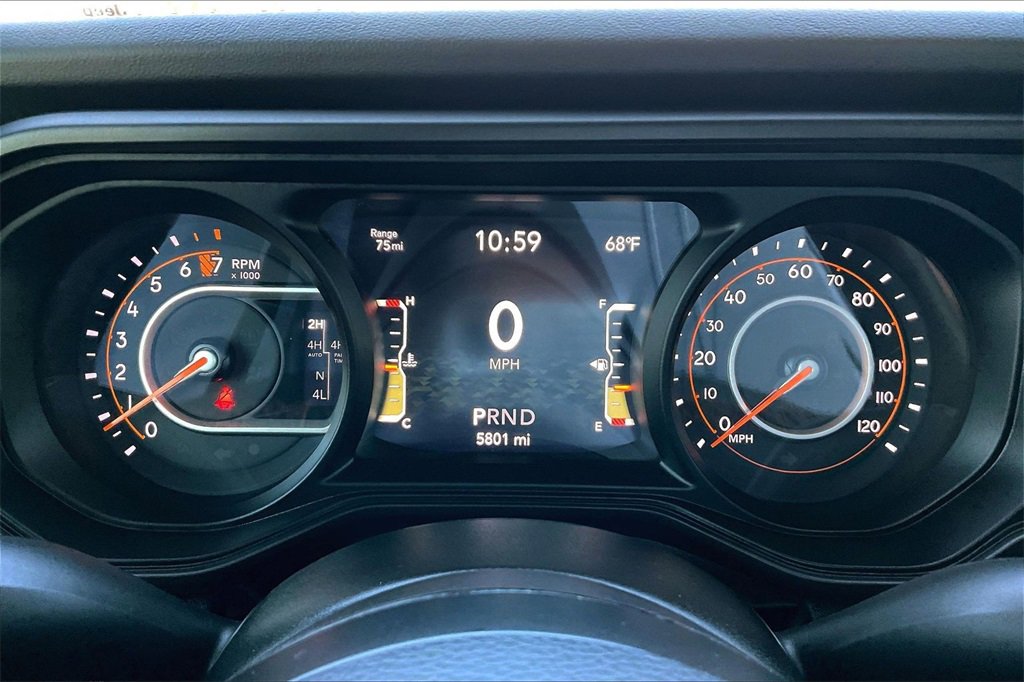 Used 2025 Jeep Gladiator Mojave image 12