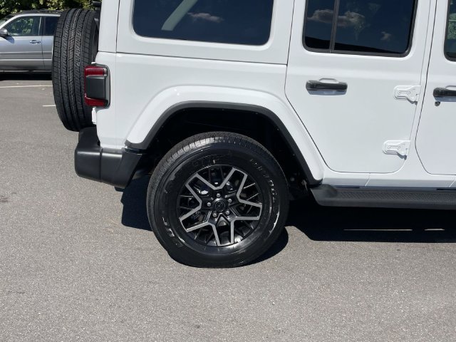 New 2027 Jeep Wrangler Unlimited Sahara AWD/4WD image 8