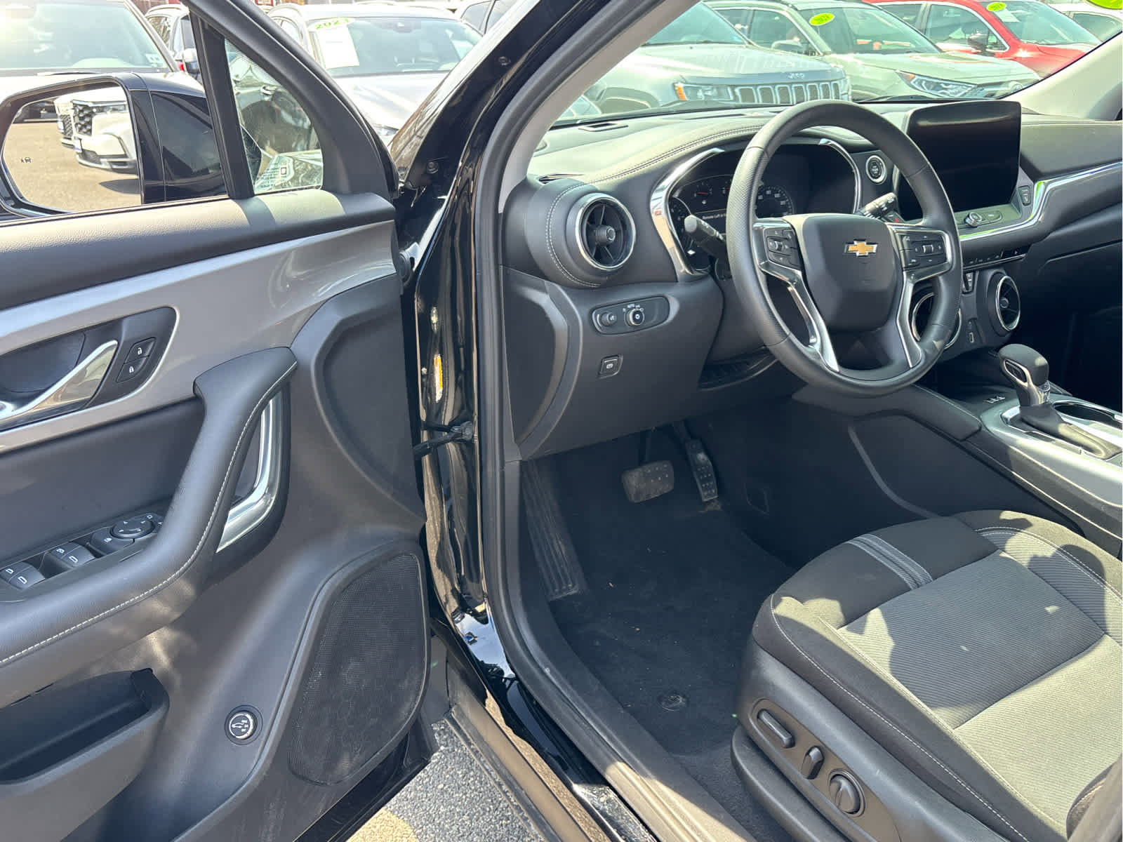 Certified 2023 Chevrolet Blazer LT w/ Convenience Package AWD/4WD image 8