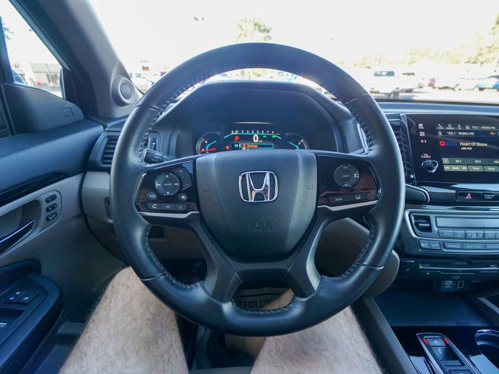 Used 2022 Honda Pilot Touring image 17