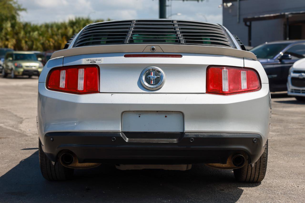 Used 2012 Ford Mustang Premium RWD image 7