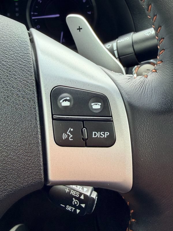 Used 2012 Lexus IS 350C w/ Luxury Pkg RWD image 37