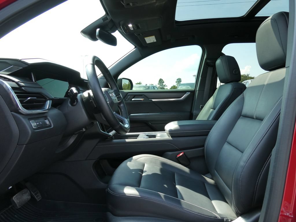 Certified 2025 GMC Acadia Elevation w/ Elevation Premium Package FWD image 24