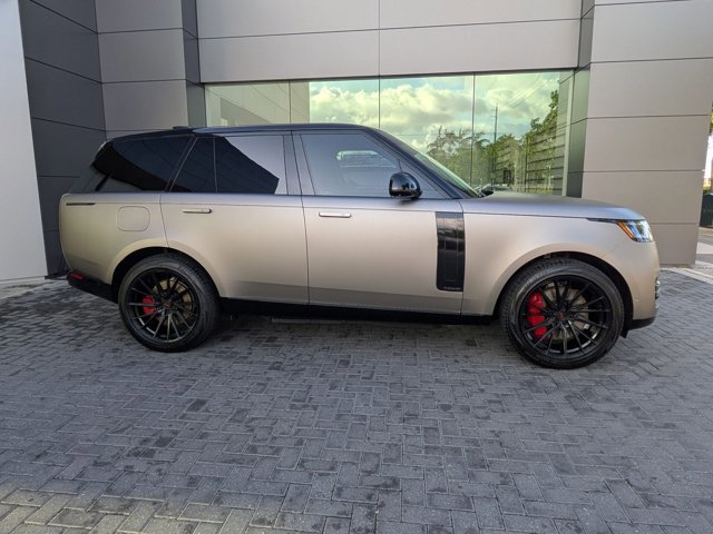 Used 2024 Land Rover Range Rover Autobiography AWD/4WD image 4