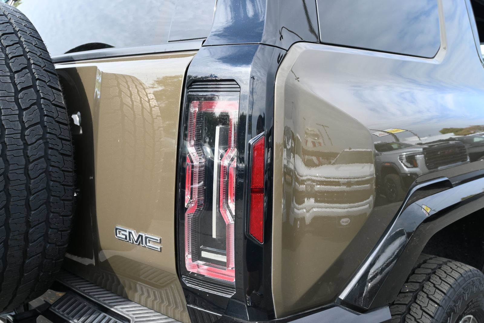 Used 2025 GMC Hummer EV 3X AWD/4WD image 21