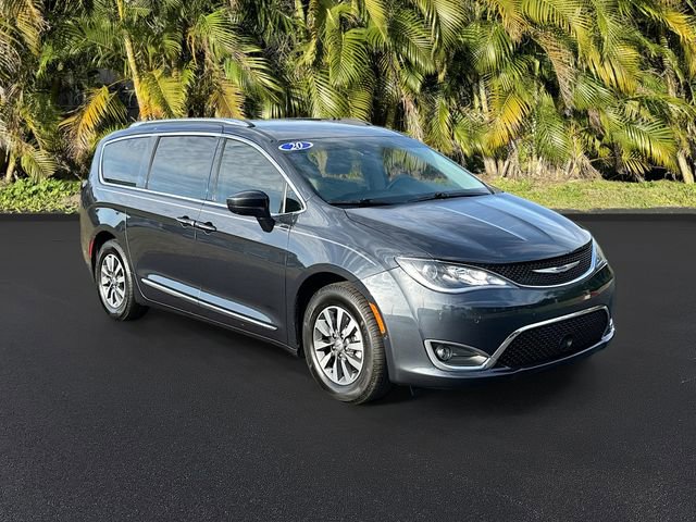 Used 2020 Chrysler Pacifica Touring-L Plus w/ Advanced Safetytec Group image 2