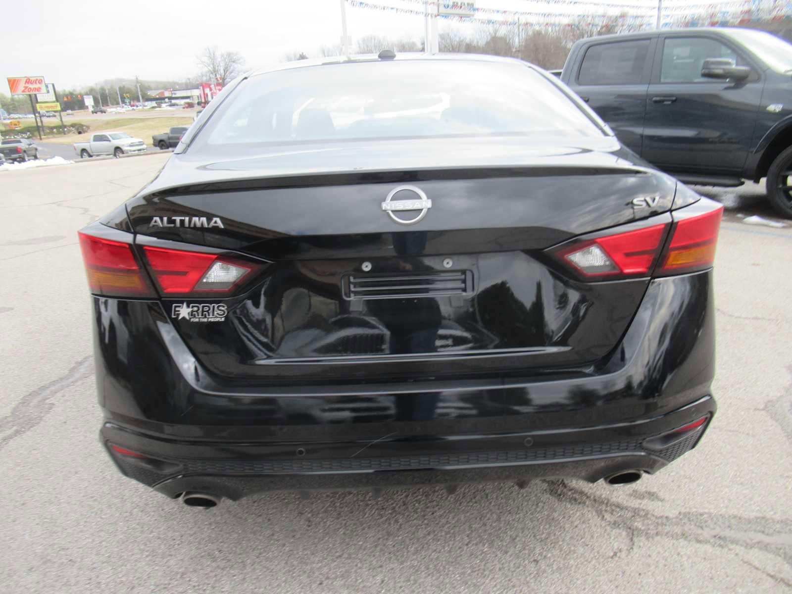Used 2024 Nissan Altima 2.5 SV w/ SV Premium Package image 4