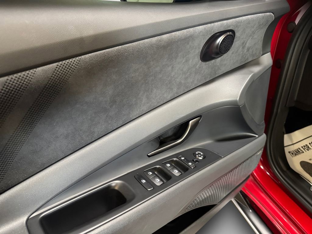Used 2025 Hyundai Elantra N image 14