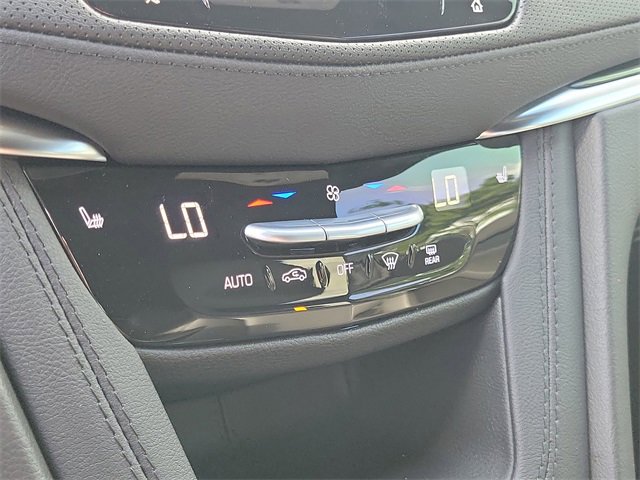 New 2025 Cadillac XT5 Premium Luxury w/ Technology Package image 17