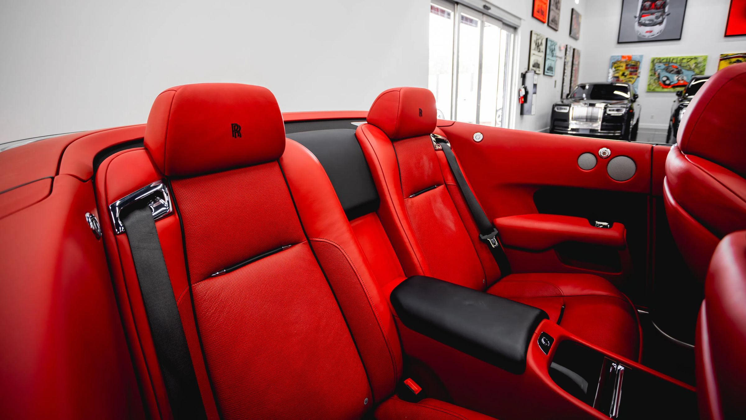 Used 2017 Rolls-Royce Dawn RWD image 70