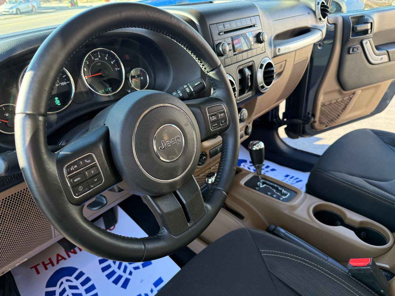 Used 2018 Jeep Wrangler Unlimited Rubicon w/ Connectivity Group AWD/4WD image 25