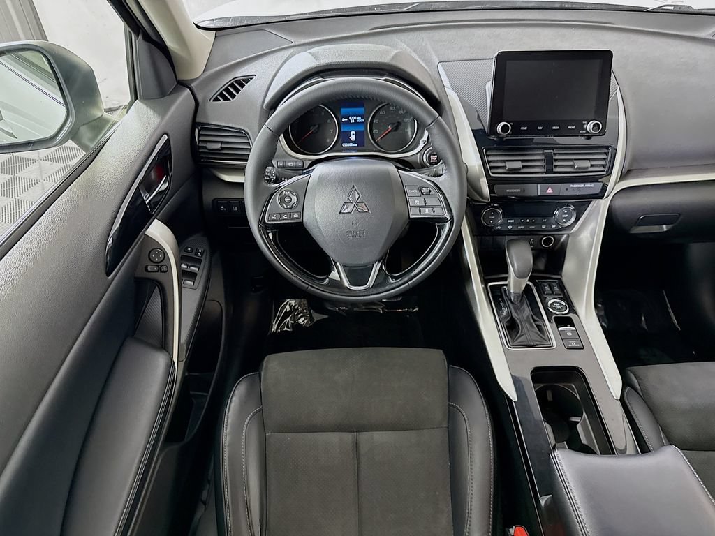Used 2024 Mitsubishi Eclipse Cross SE AWD/4WD image 3