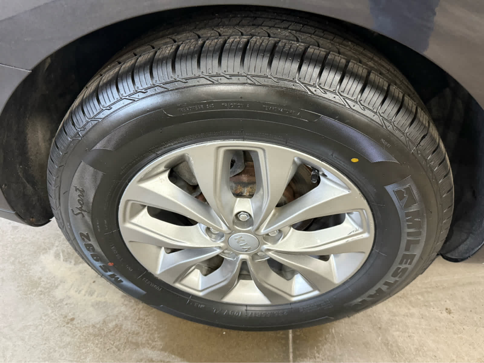 Used 2021 Kia Sedona LX FWD image 31