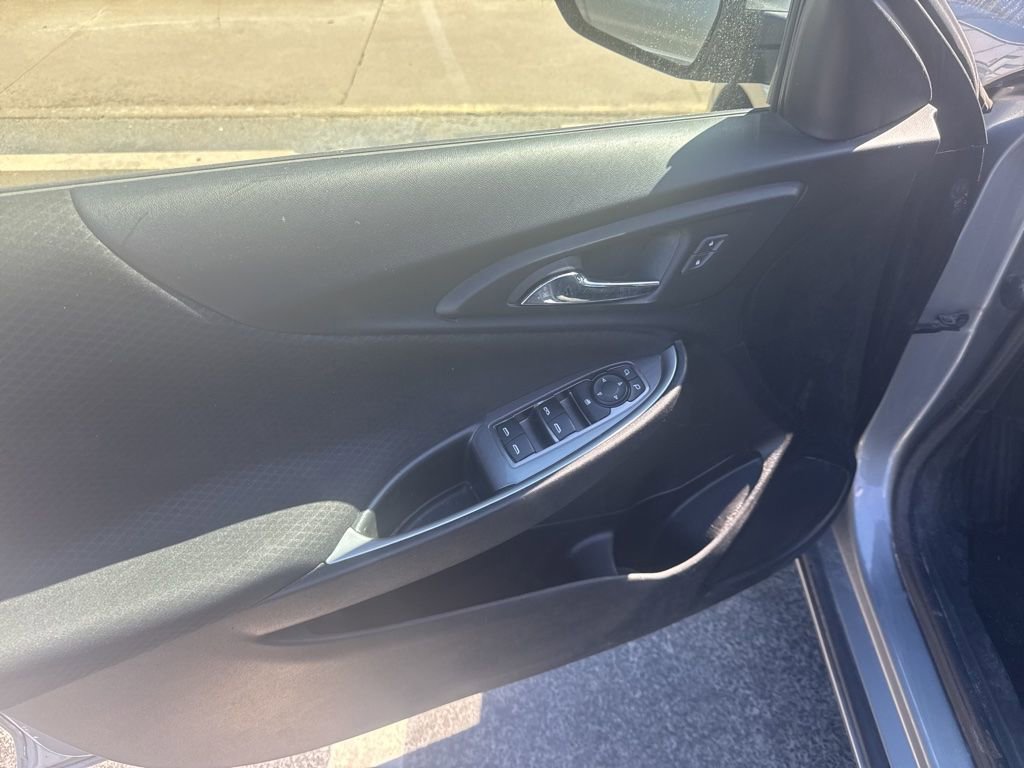 Used 2023 Chevrolet Malibu LT FWD image 10