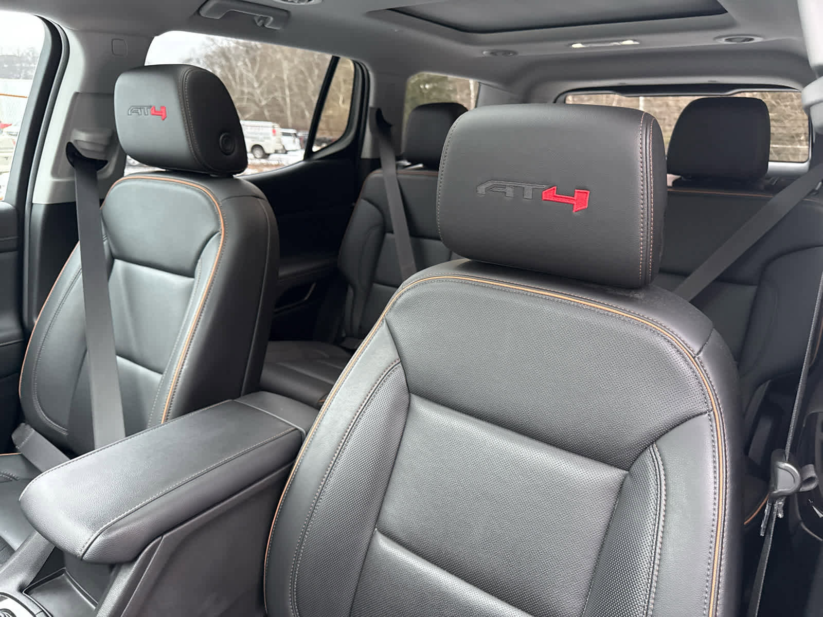 Used 2022 GMC Acadia AT4 w/ Technology Package image 14