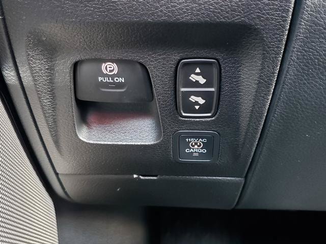 New 2027 RAM 1500 Laramie w/ Night Edition AWD/4WD image 29