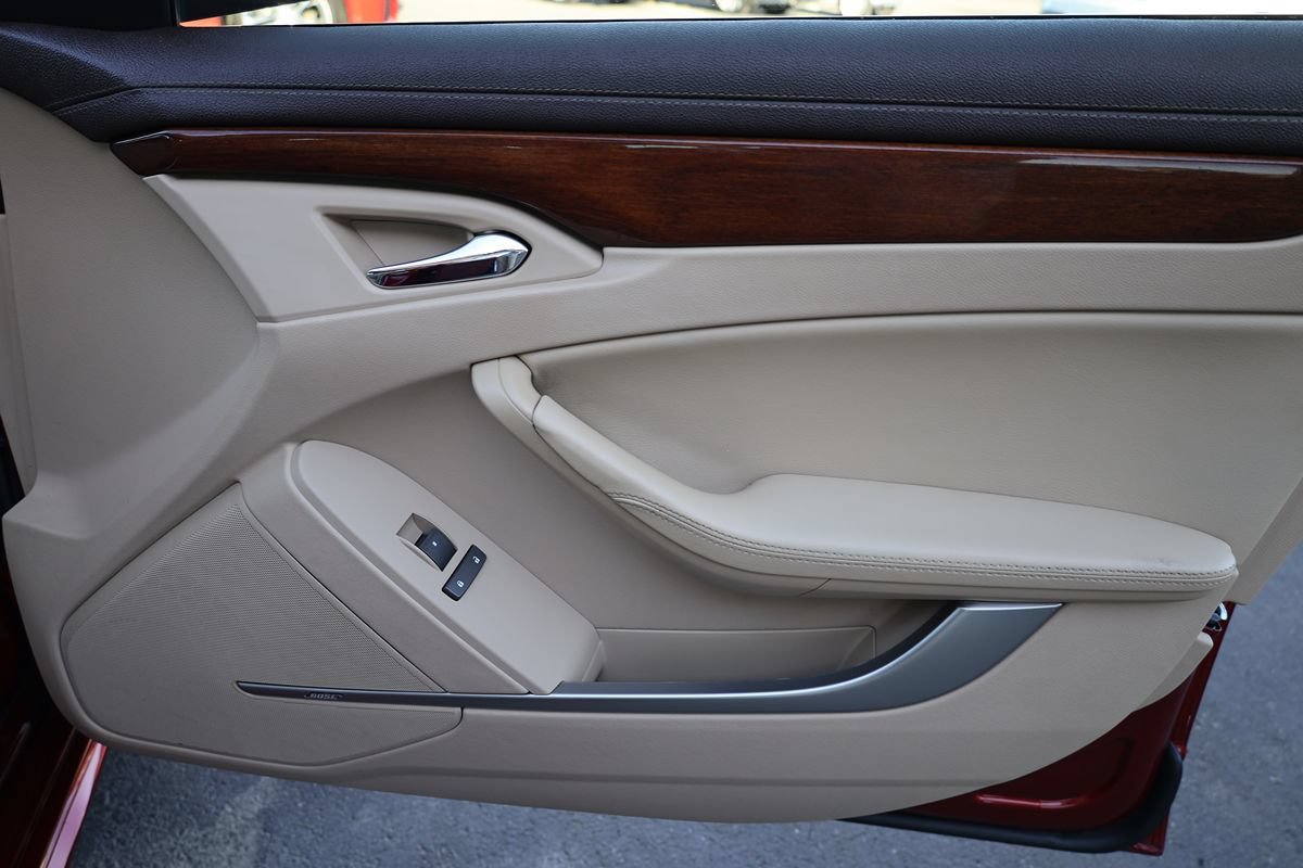 Used 2010 Cadillac CTS Luxury AWD/4WD image 16