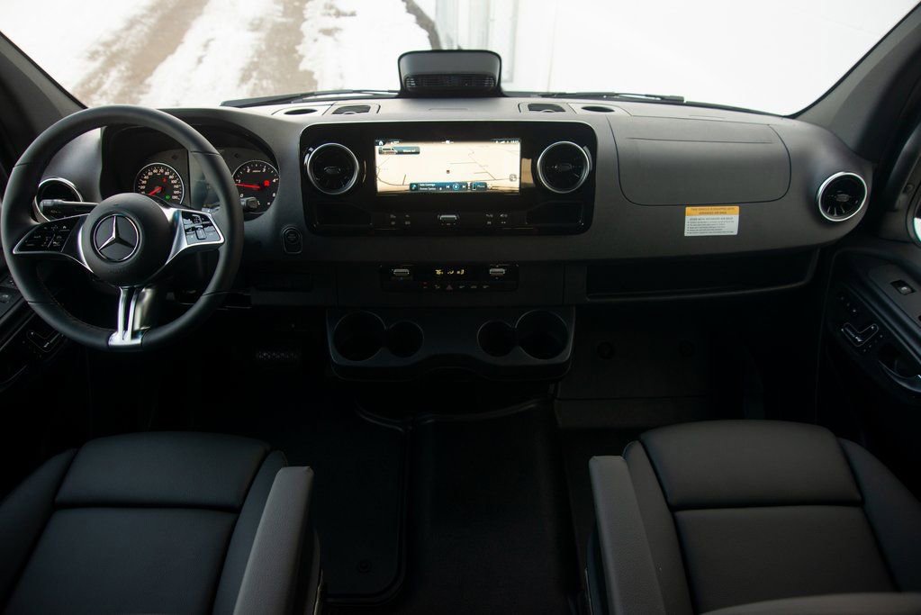 New 2025 Mercedes-Benz Sprinter 2500 image 30