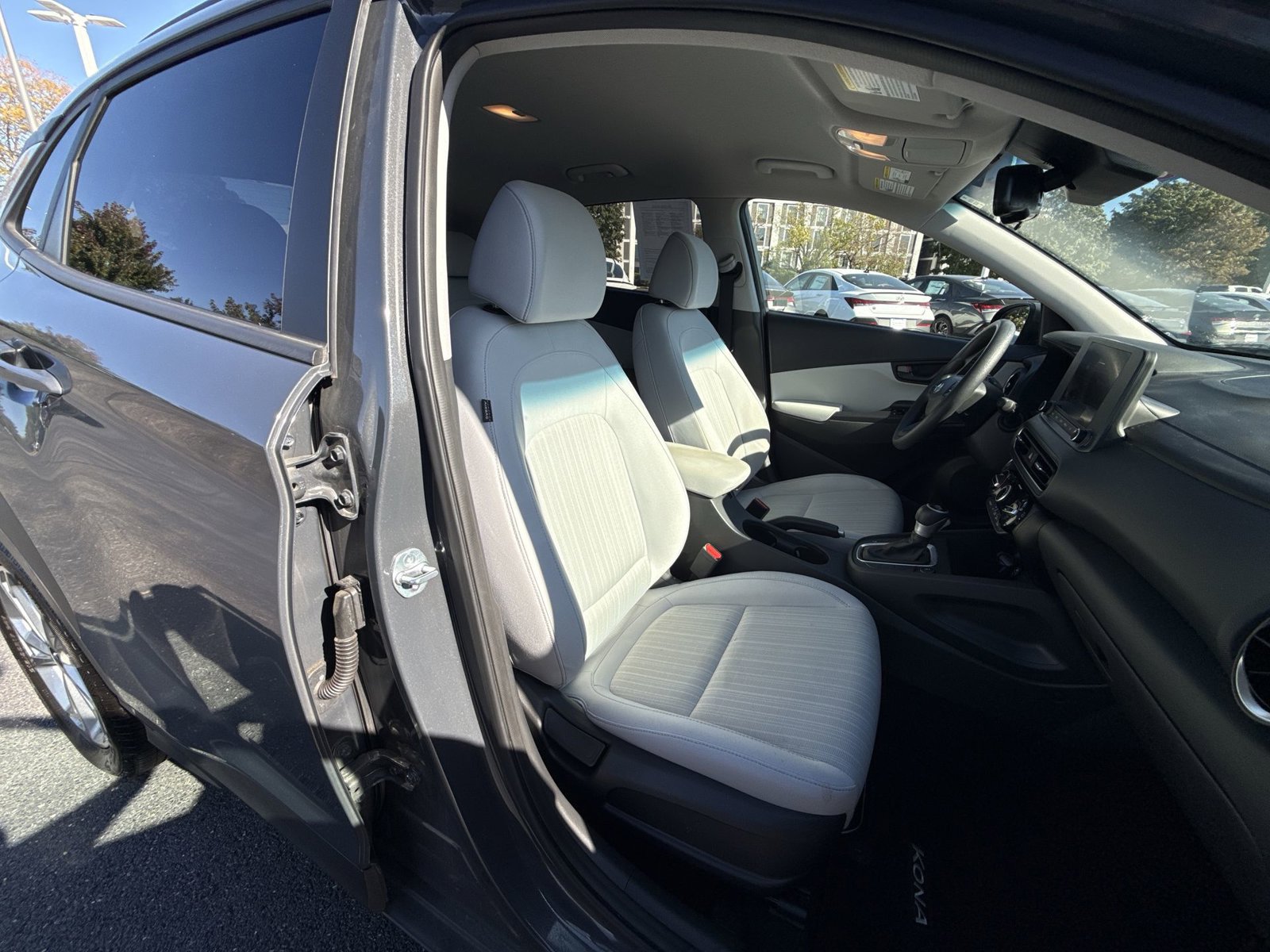 Used 2023 Hyundai Kona SEL AWD/4WD image 24