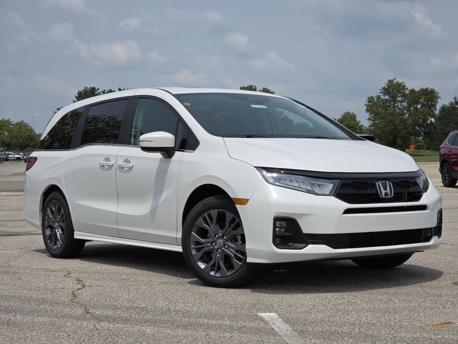 New 2026 Honda Odyssey Touring image 2