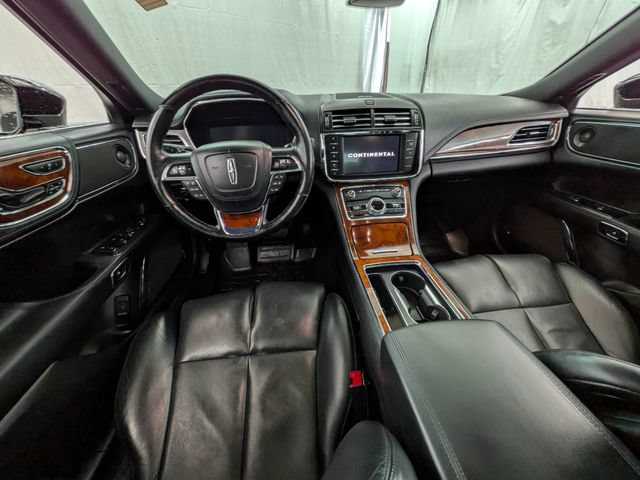 Used 2017 Lincoln Continental Reserve w/ Climate Package AWD/4WD image 12