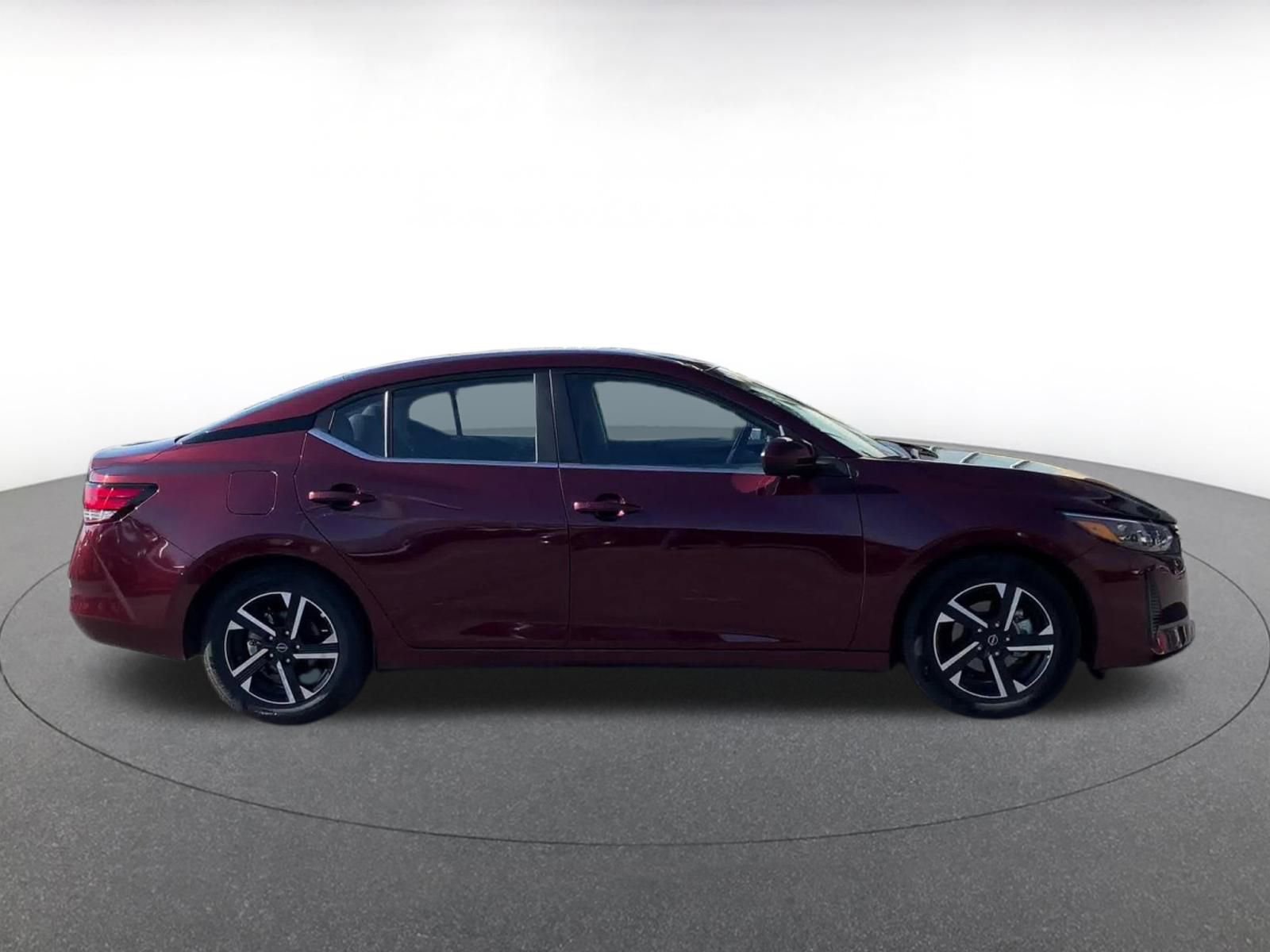 Used 2025 Nissan Sentra SV image 16