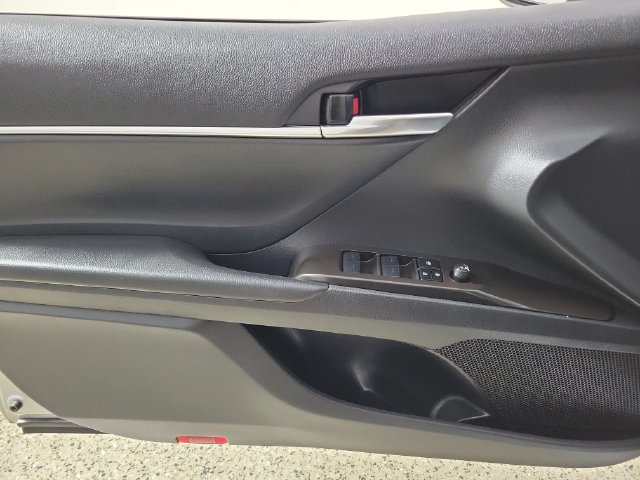 Used 2024 Toyota Camry SE FWD image 21