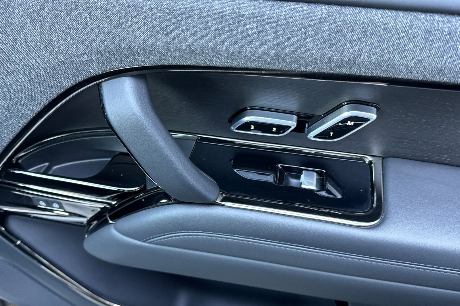 Certified 2023 Land Rover Range Rover Sport SE image 19