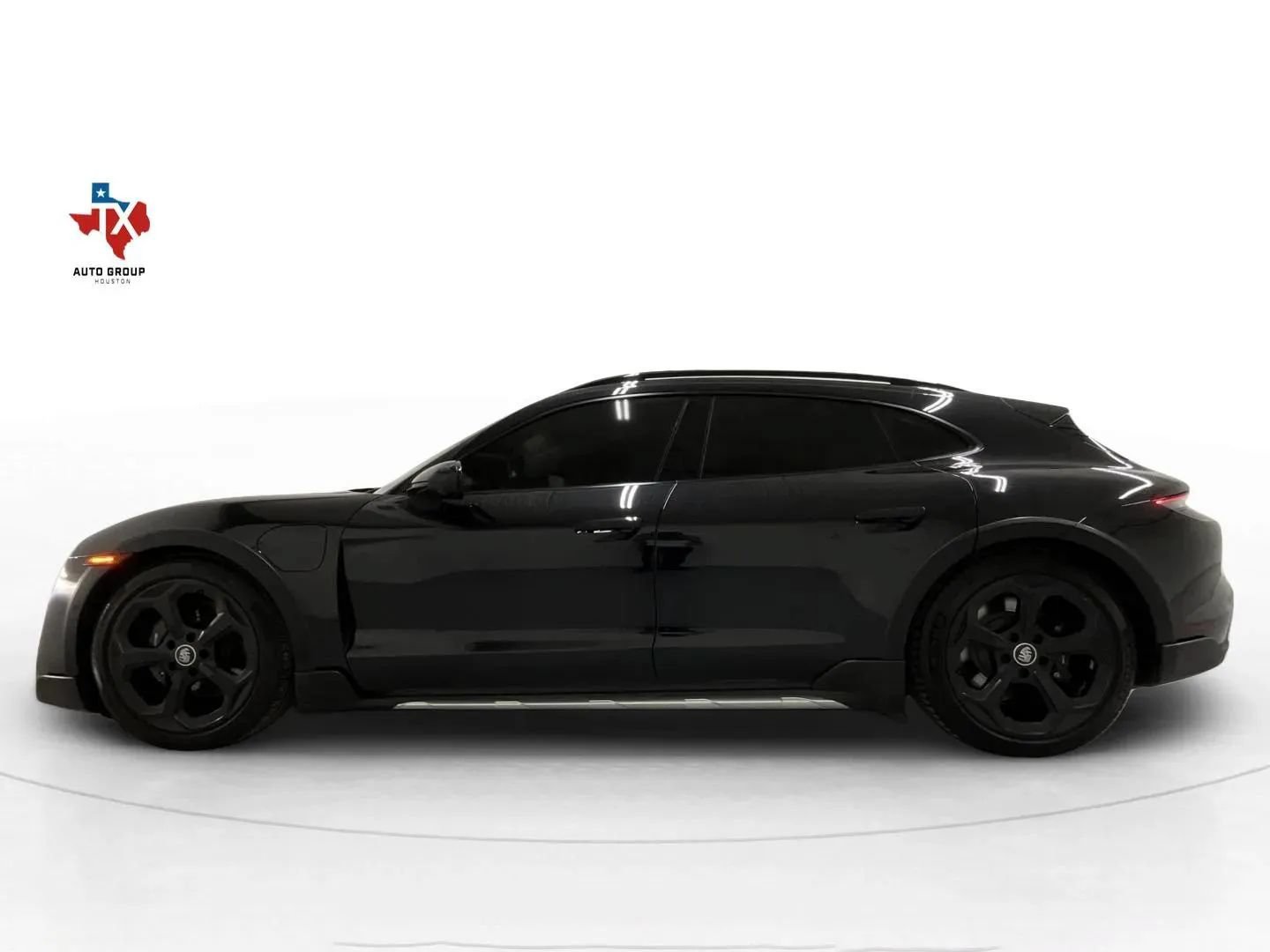 Used 2023 Porsche Taycan 4 Cross Turismo AWD/4WD image 45