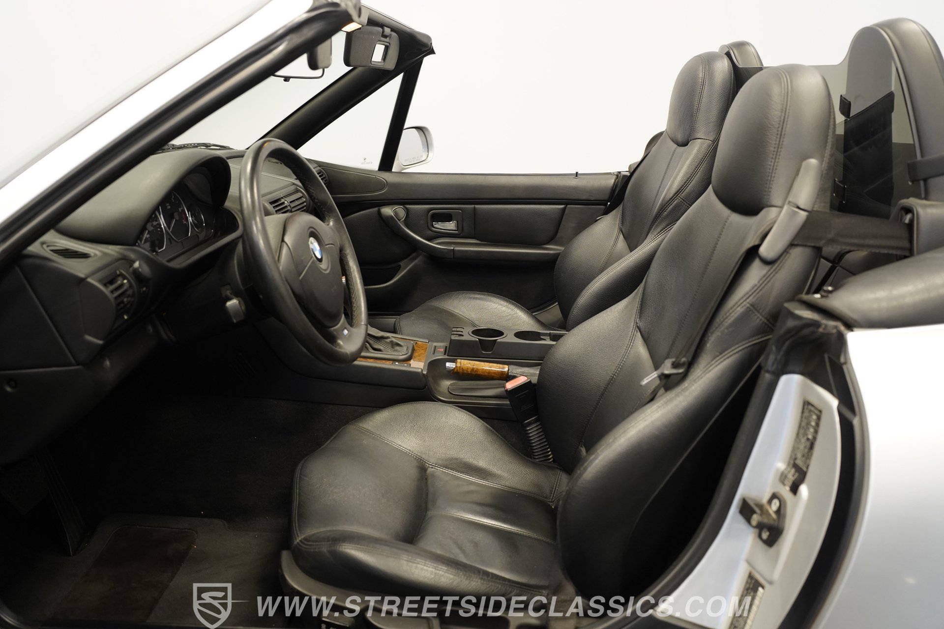 Used 2001 BMW Z3 3.0i RWD image 3