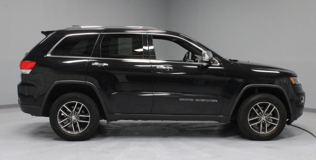 Used 2017 Jeep Grand Cherokee Limited w/ Luxury Group II AWD/4WD image 14
