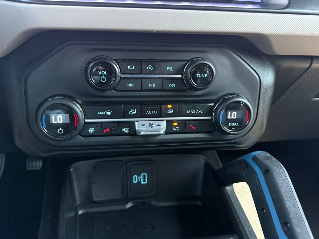 Used 2023 Ford Bronco Wildtrak AWD/4WD image 17