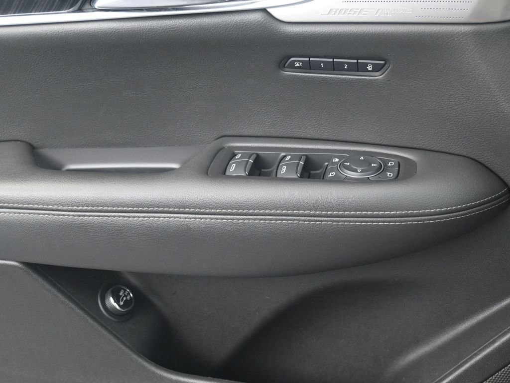 Used 2023 Cadillac XT6 Premium Luxury image 20