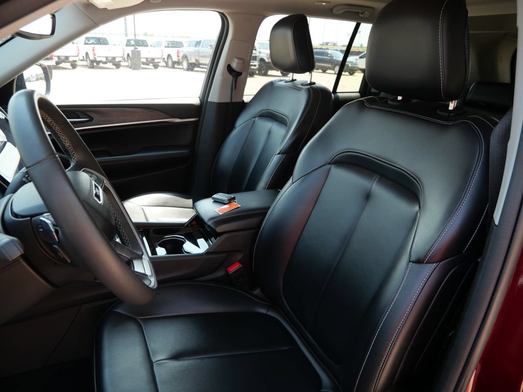 Used 2023 Jeep Grand Cherokee 4WD 4xe image 21