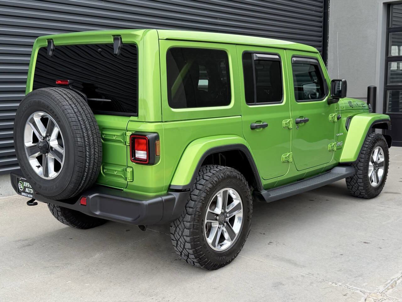 Used 2019 Jeep Wrangler Unlimited Sahara image 12