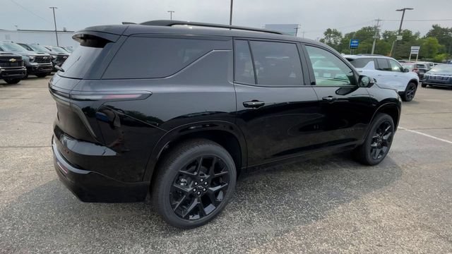 New 2026 Chevrolet Traverse RS w/ LPO, Floor Liner Package AWD/4WD image 2