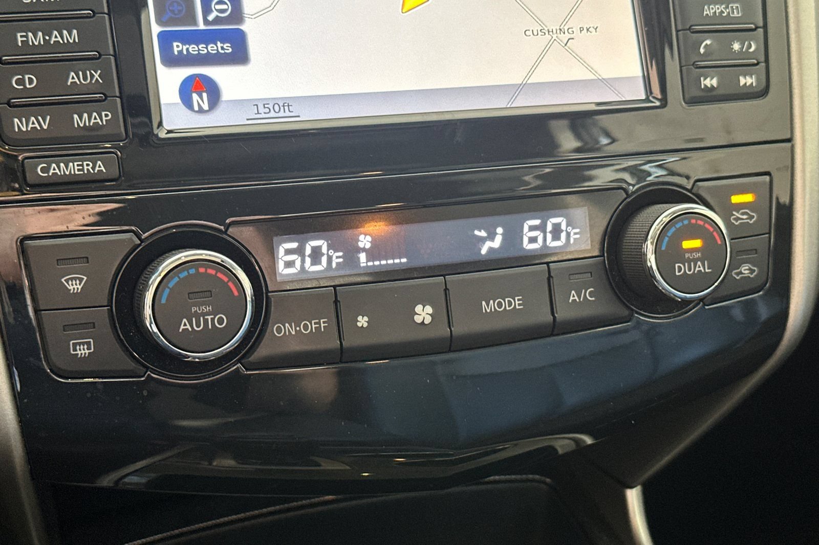 Used 2015 Nissan Altima 3.5 SL FWD image 20