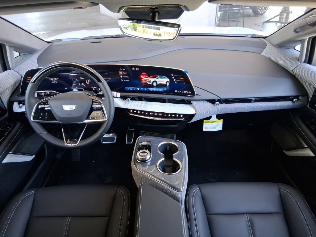 New 2026 Cadillac Optiq Sport 1 w/ LPO, ONYX Package RWD image 9